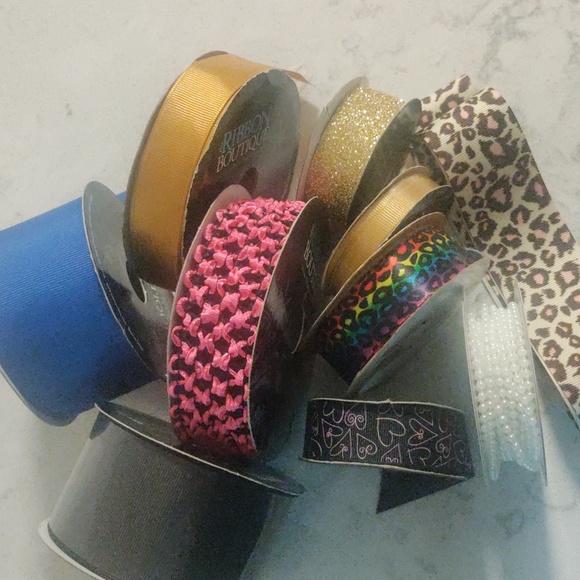 Ribbon - Picture 2 of 13